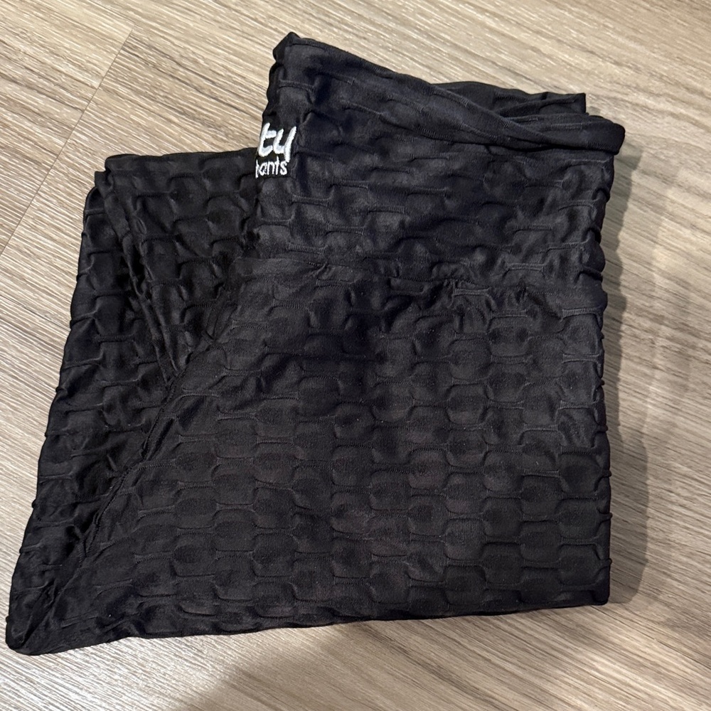Black Textured Leggings